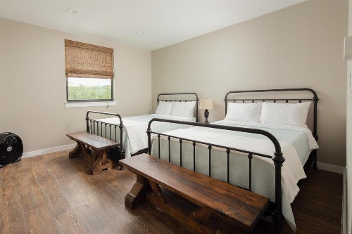 The White House on the Horseshoe image 13